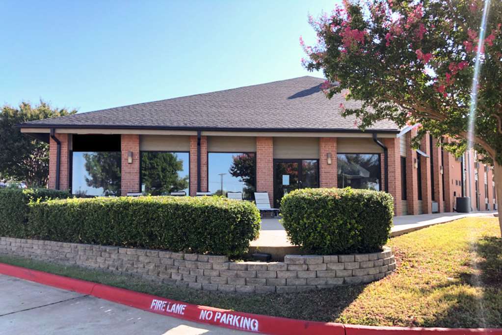 Econo Lodge Inn & Suites McKinney Exterior photo